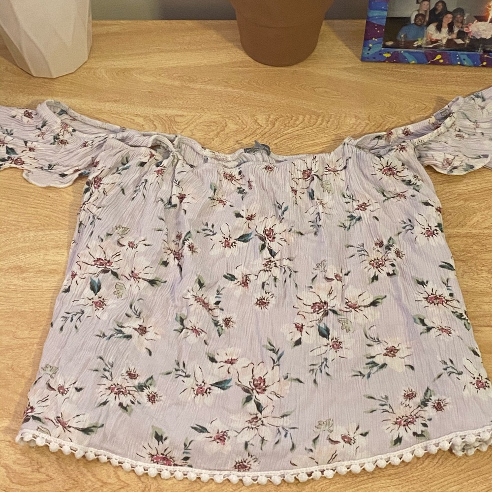 Crop top! - Picture 2 of 2